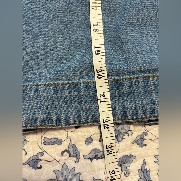 Butterfly and Stars Embroidered Denim Jacket light wash button front Size Small - Picture 11 of 11